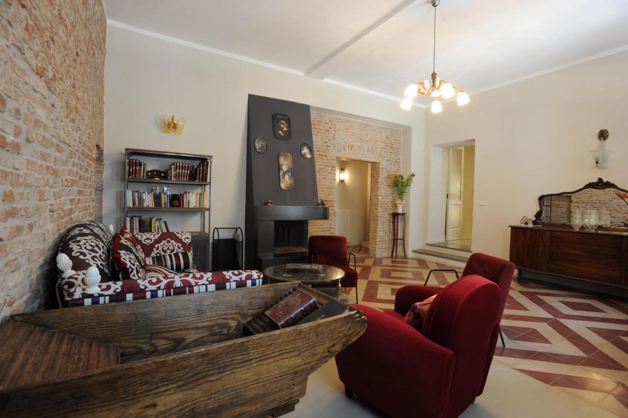 Palazzo Scura Bed & Breakfast Vaccarizzo Albanese Exterior photo