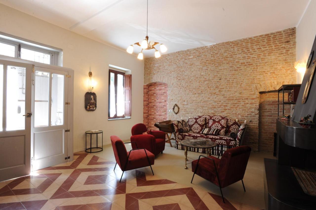 Palazzo Scura Bed & Breakfast Vaccarizzo Albanese Exterior photo